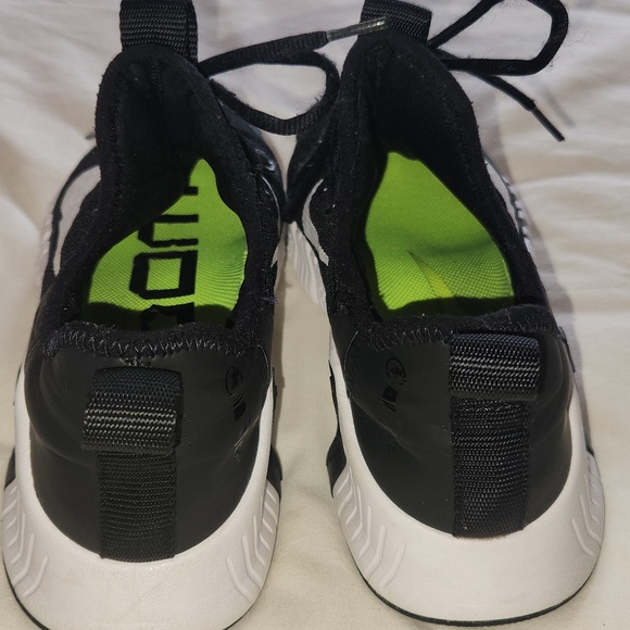 Nike Black and White Athletic Sneakers - Picture 3 of 5